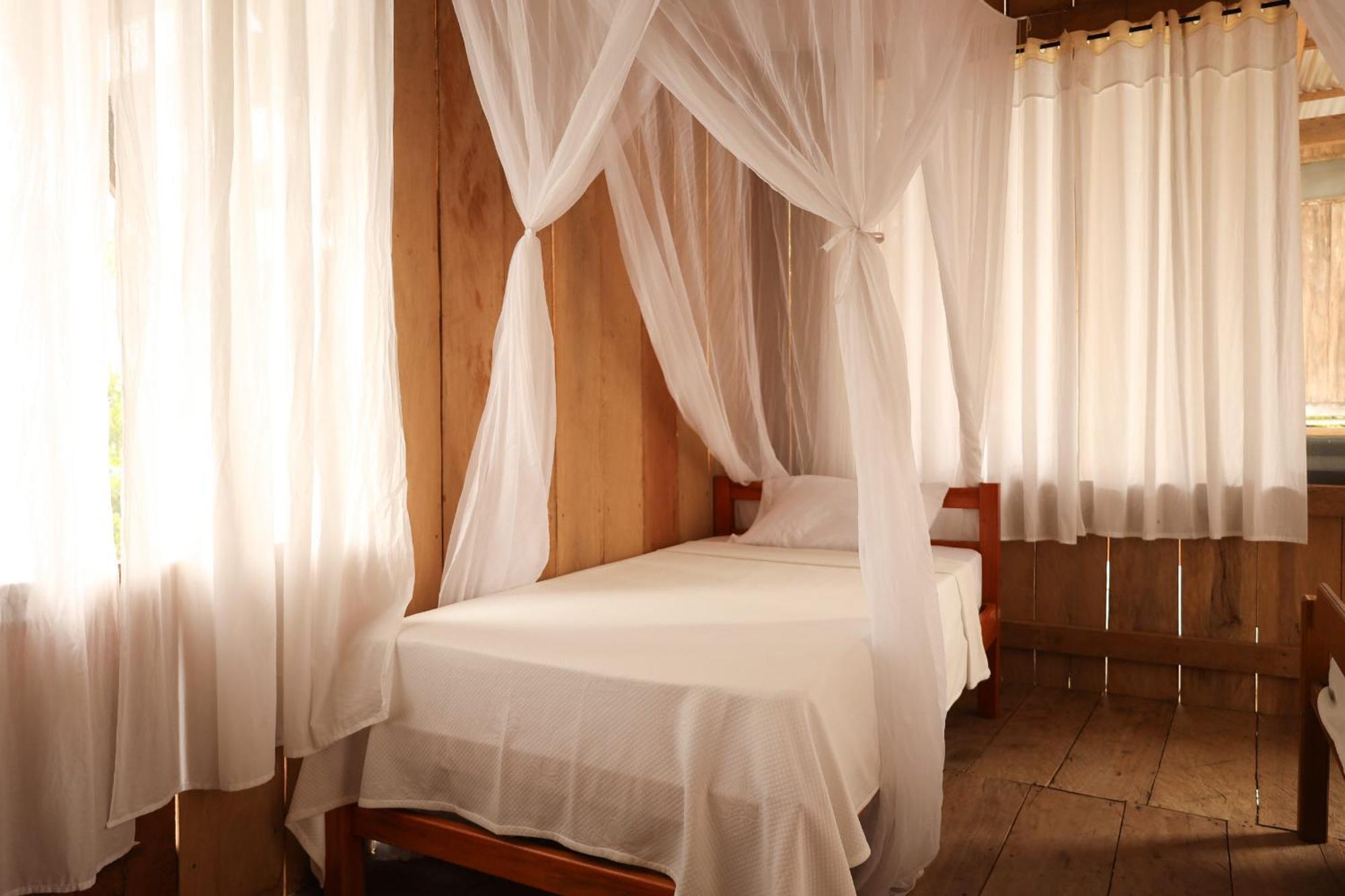 Hotel La Ceiba, Amazonas à Leticia Extérieur photo
